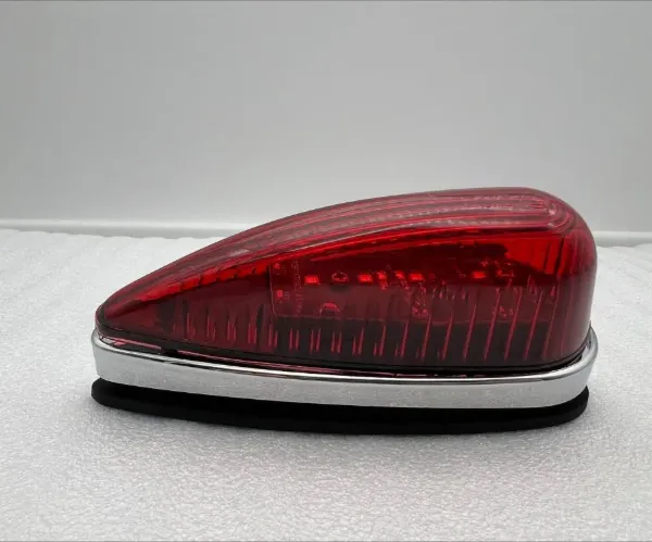 Signature Series Teardrop 14-SMD Red LED Marker Light – Curved Chrome Base