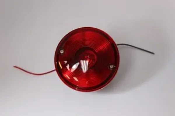 3.75 Inch Round Incandescent Trailer Stop Turn Tail Light Stud Mount