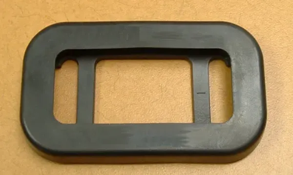 2.5" x 1.5" Rectangular LED Marker & Clearance Light Mounting Grommet
