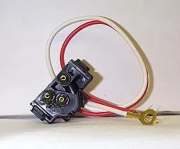 Standard 2-Wire Male Trailer Plug